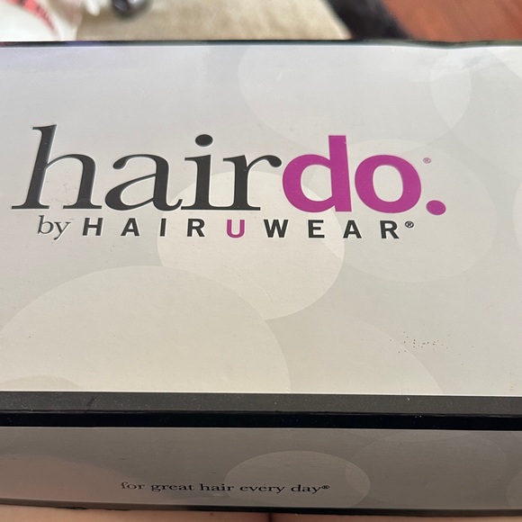 BNWT Hairdo by hairuwear wispy cut wig glazed hazelnut md brown w ginger hilt - Picture 5 of 6